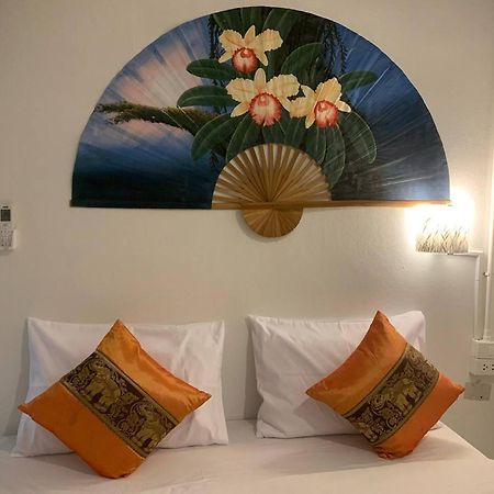 Hotel Remember @ Phuket Town Extérieur photo