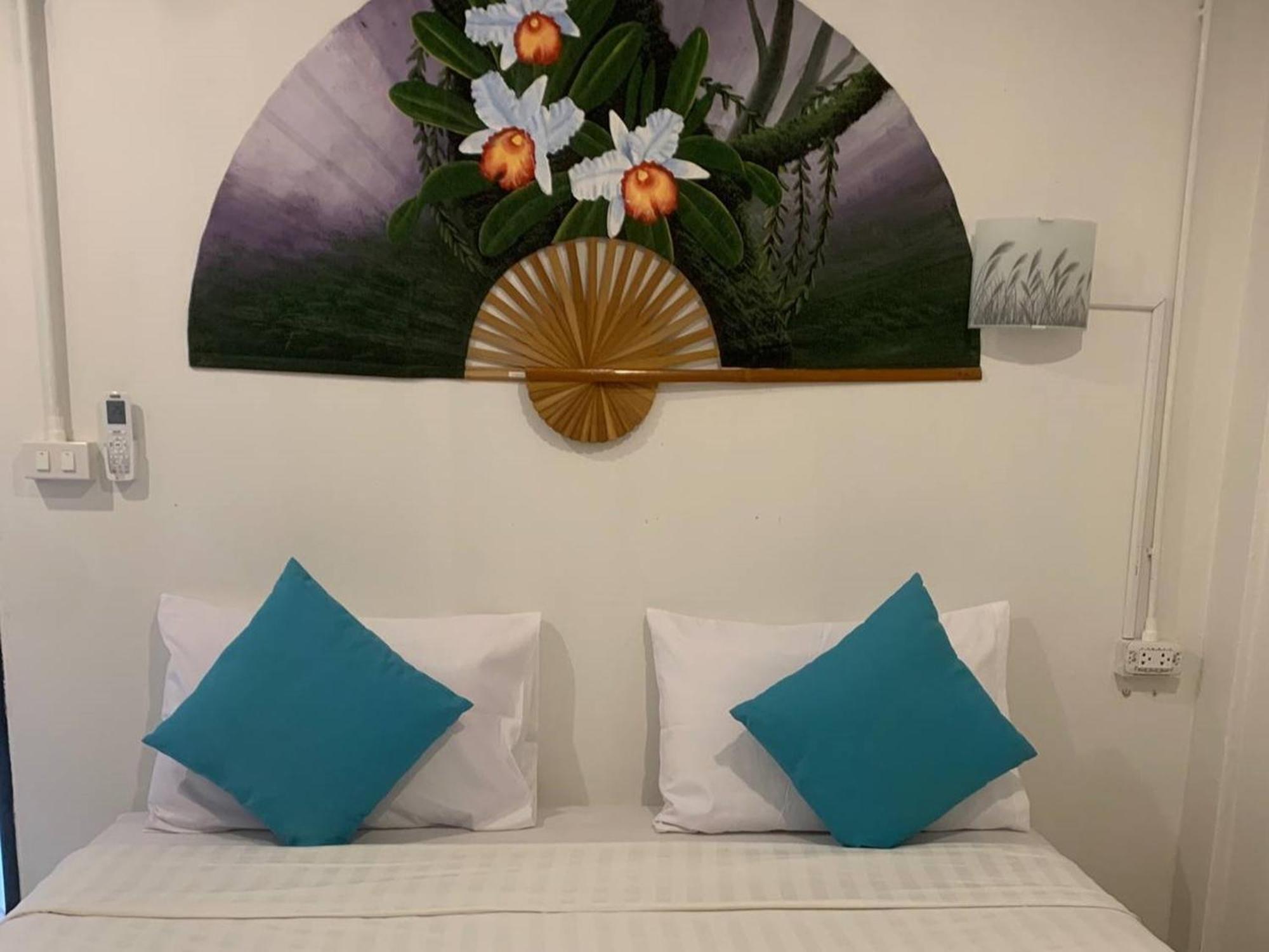 Hotel Remember @ Phuket Town Extérieur photo