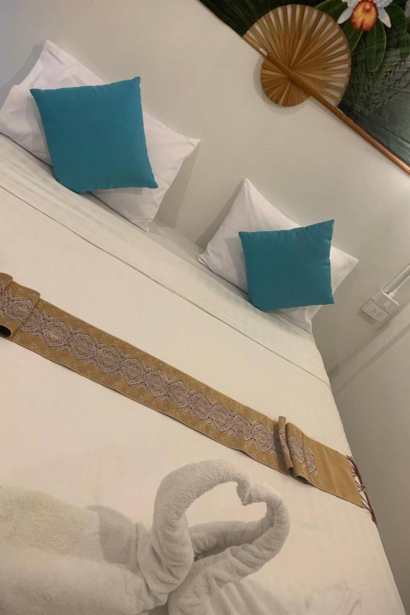 Hotel Remember @ Phuket Town Extérieur photo