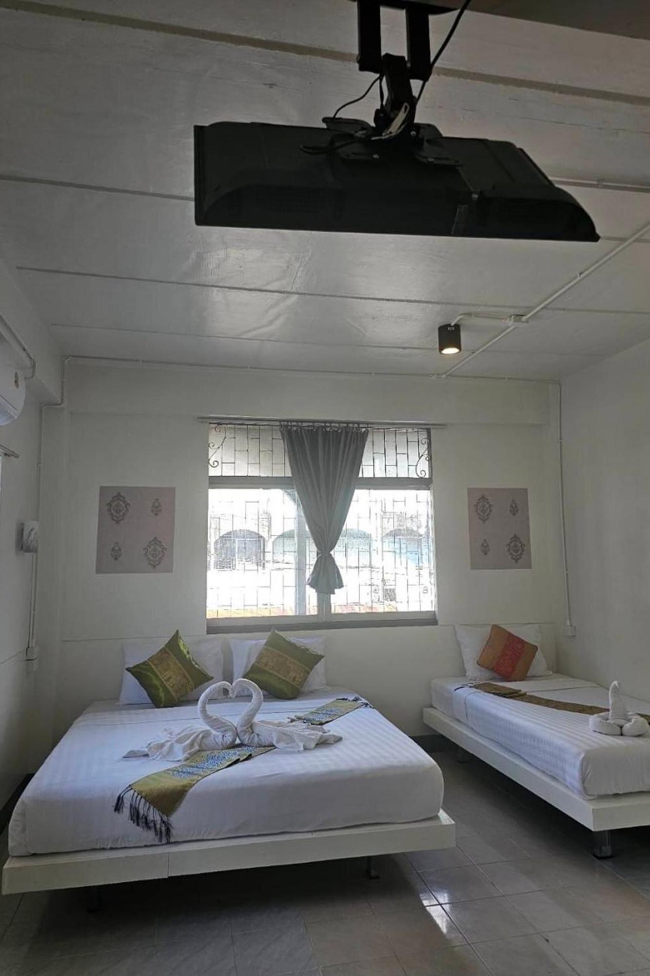 Hotel Remember @ Phuket Town Extérieur photo
