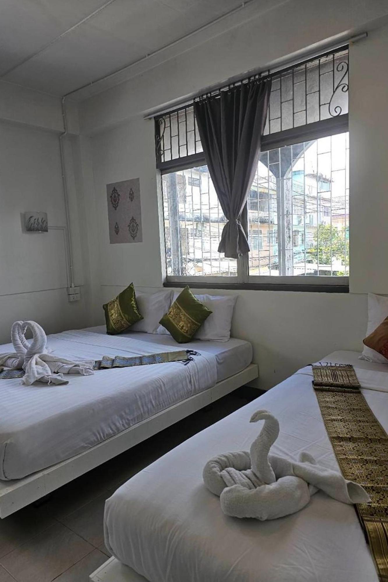 Hotel Remember @ Phuket Town Extérieur photo